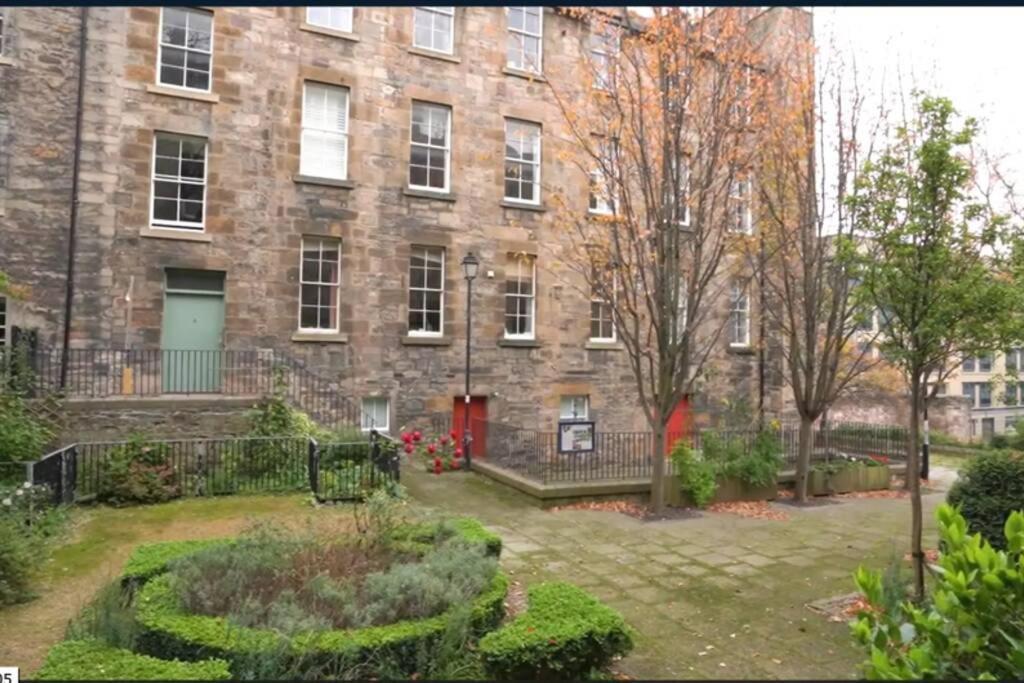 Jewel Of Royal Mile Apartment EDI Exterior photo